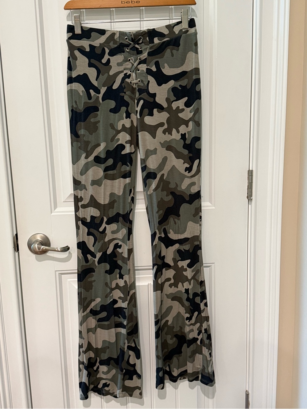 Green Camo Lace-Up Women's Flare Leggings Size Med $8